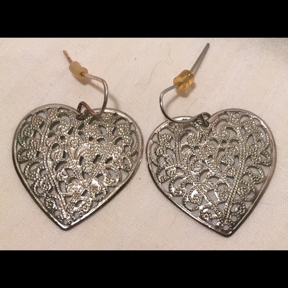 Vintage Jewelry - Vintage Silver Tone Earrings